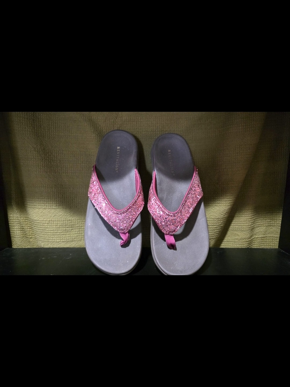 REVITALIGN Pink Glitter Thong Sandals for Women